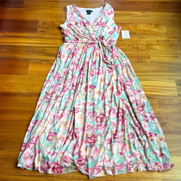 NWT Floral maxi dress - Picture 1 of 11